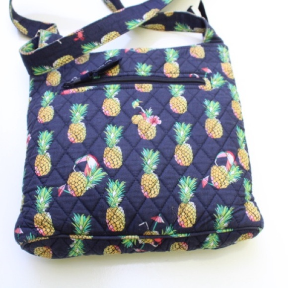Vera Bradley pineapple toucan party cross body bag Embroidered - Picture 2 of 10